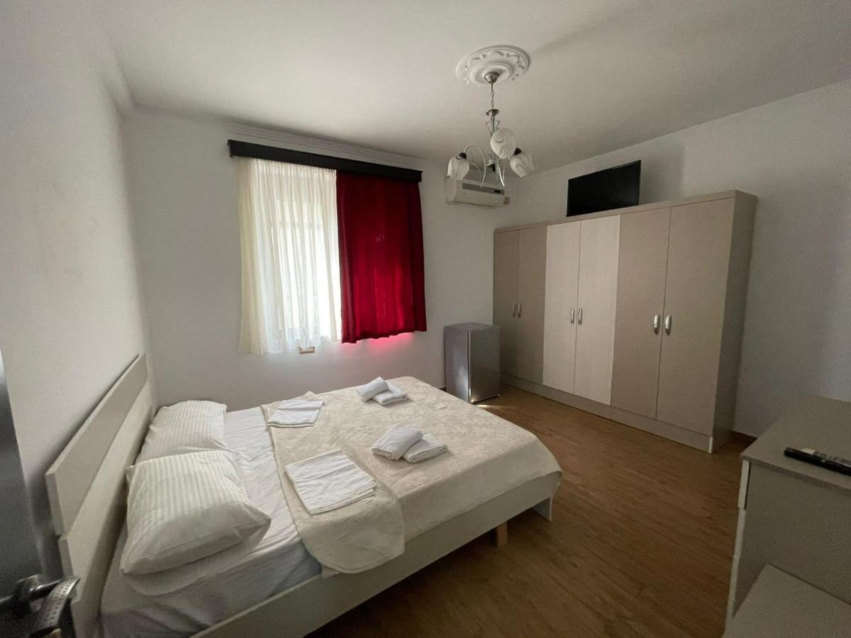 Centre Hotel Berat Kültér fotó
