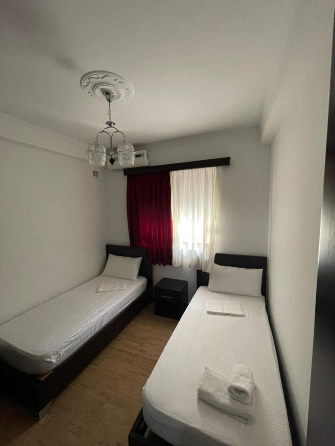 Centre Hotel Berat Kültér fotó