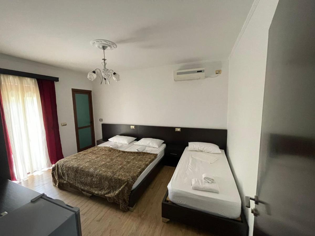 Centre Hotel Berat Kültér fotó