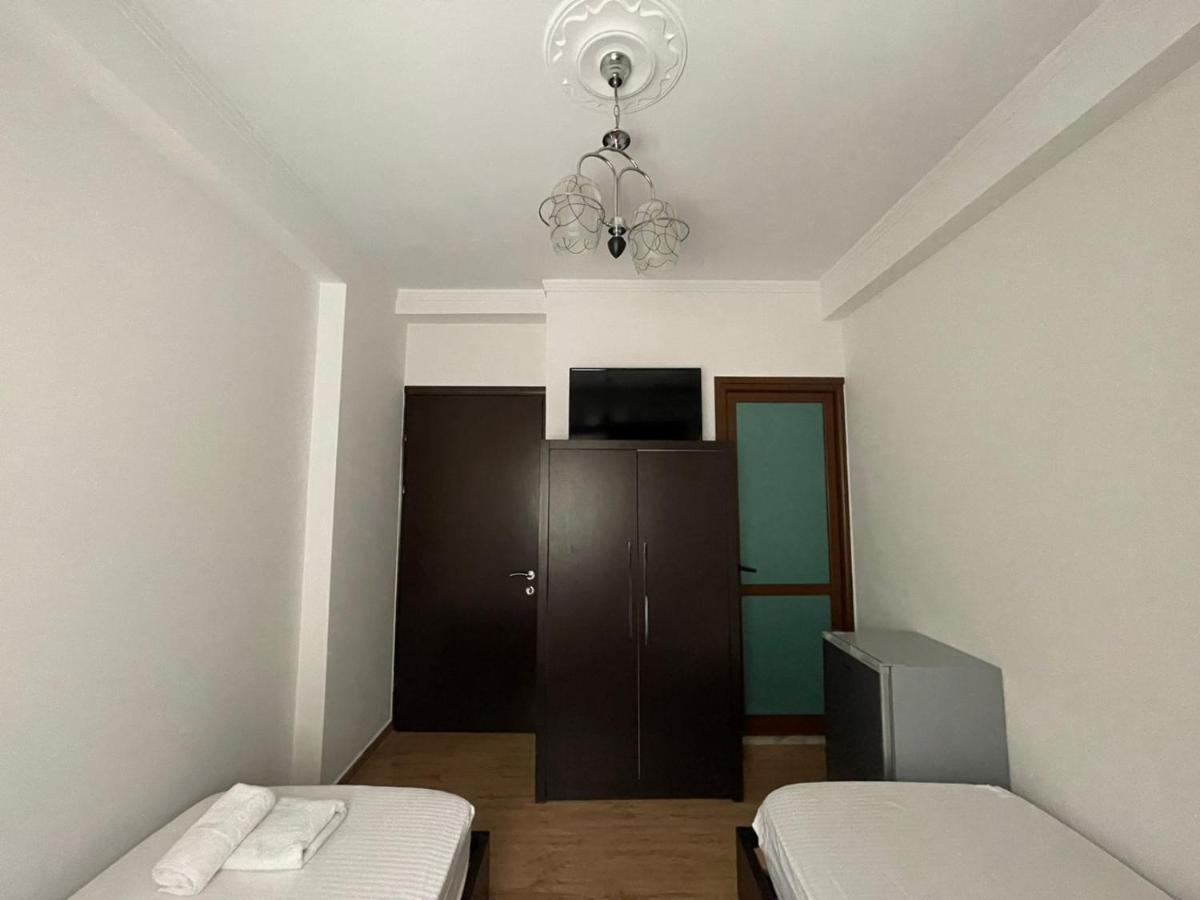 Centre Hotel Berat Kültér fotó
